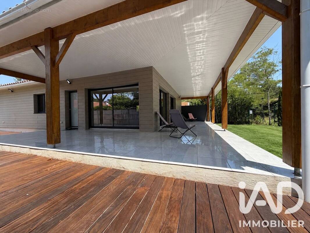 Photo 1 - Maison à LACANAU