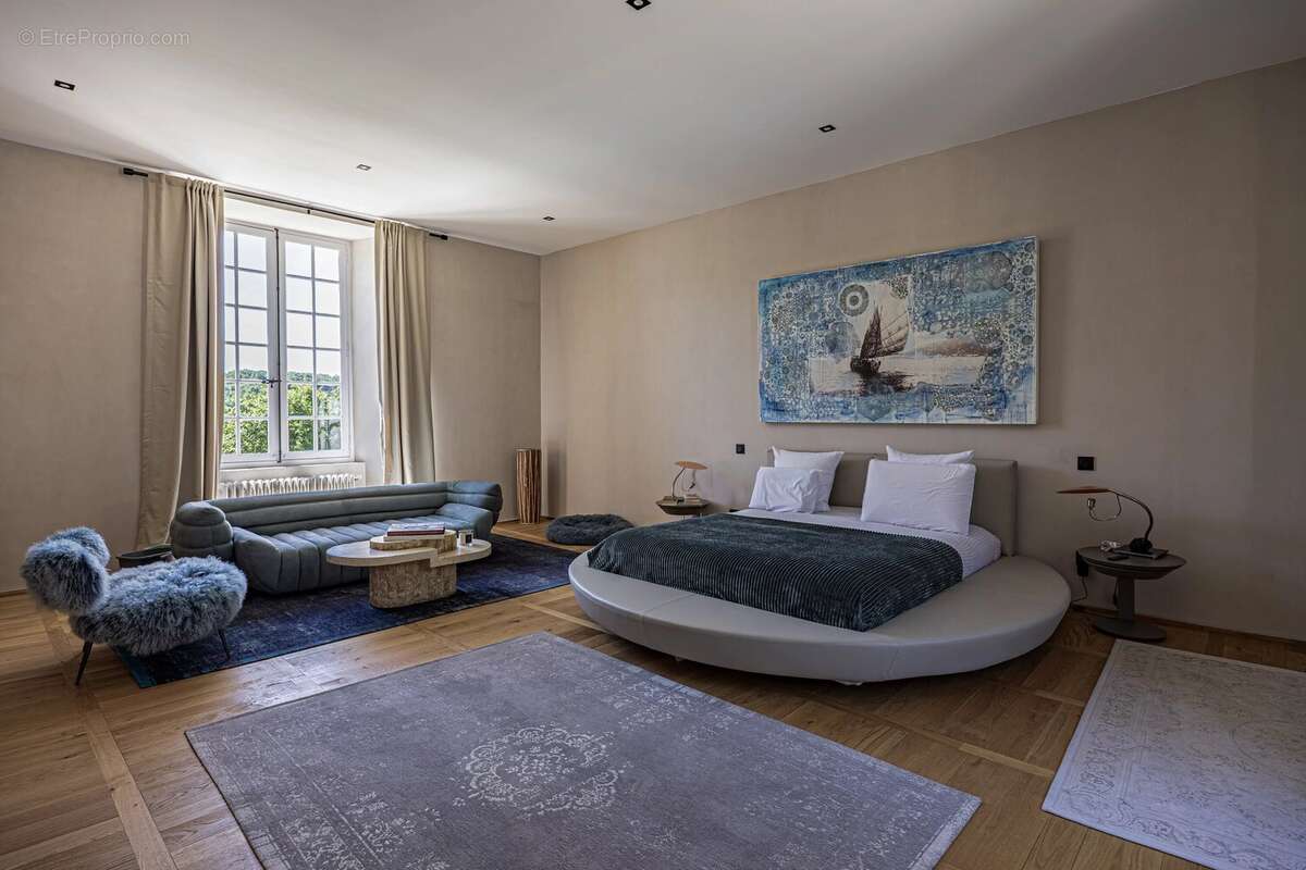 Maison à MONTCUQ