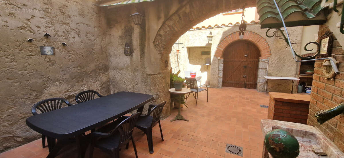 Maison à ILLE-SUR-TET