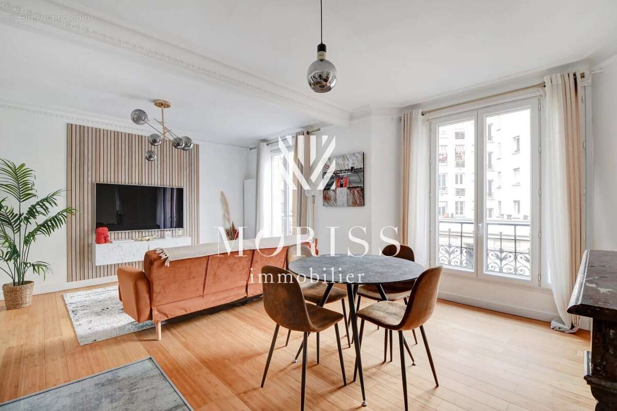 Appartement à PARIS-20E