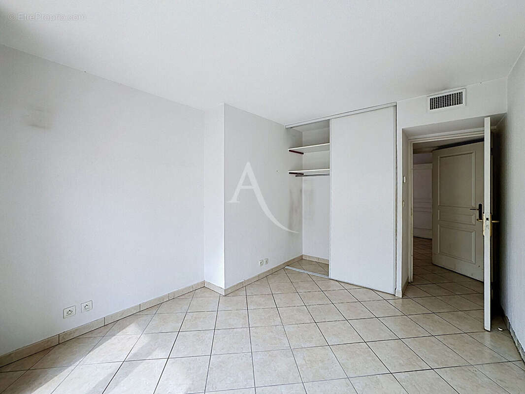 Appartement Antibes 4 pièces dernier étage- Centre Ville - photo 8