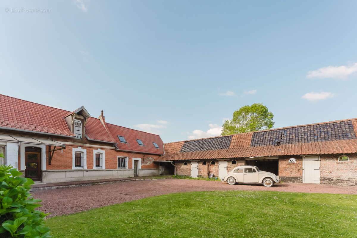 Maison à CAMPHIN-EN-CAREMBAULT