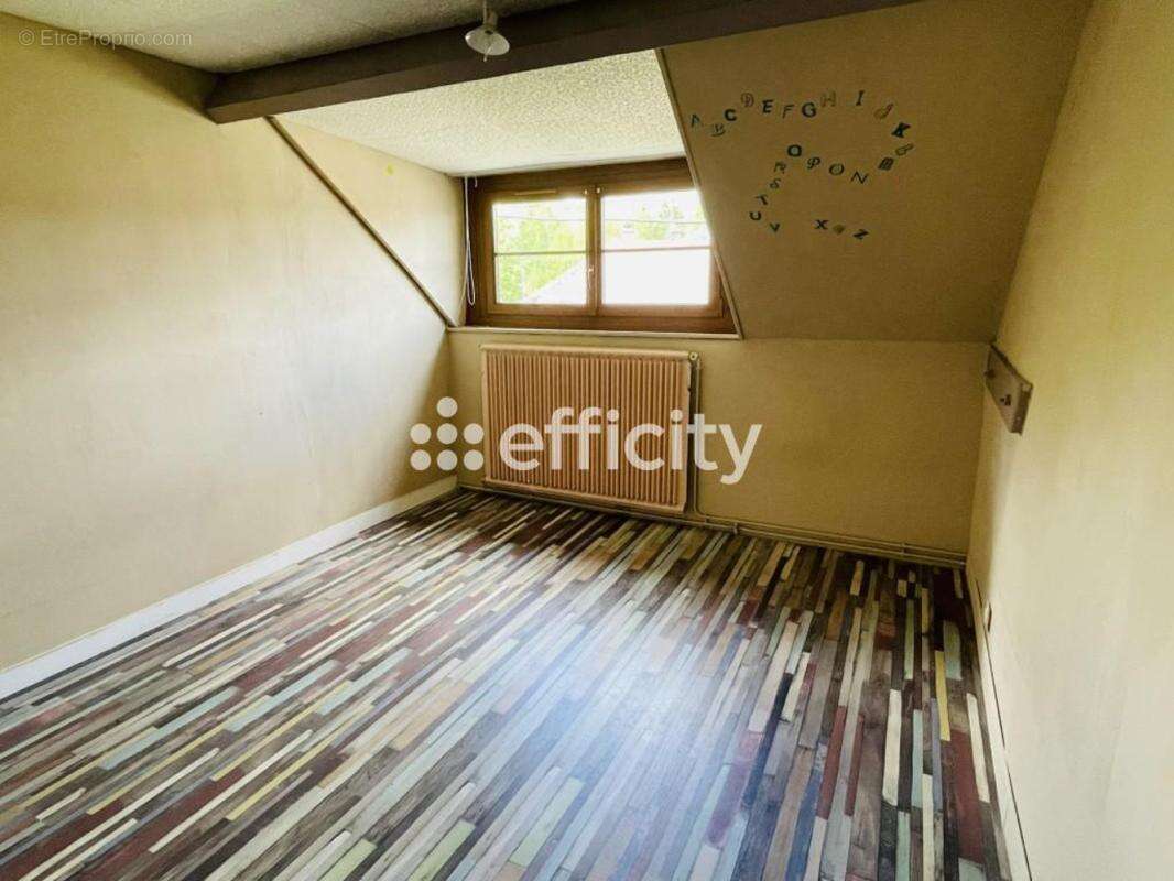 Maison à LA FERTE-BERNARD