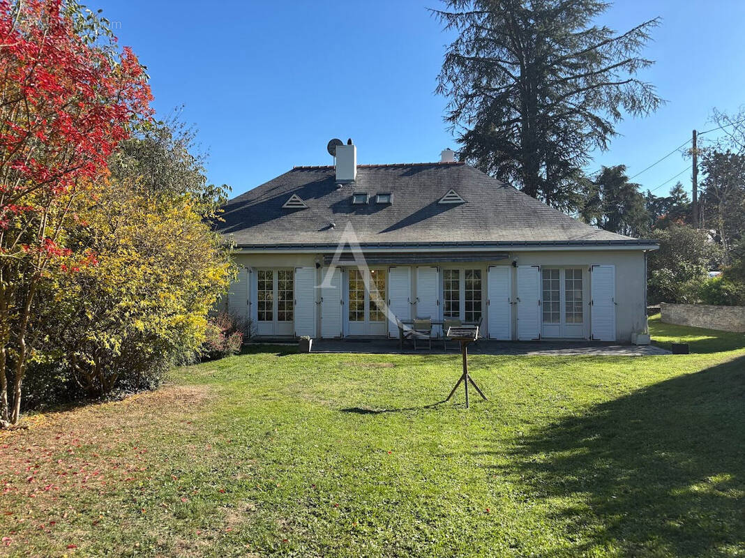 Maison à BOUCHEMAINE