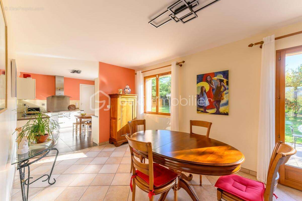 Maison à COUILLY-PONT-AUX-DAMES