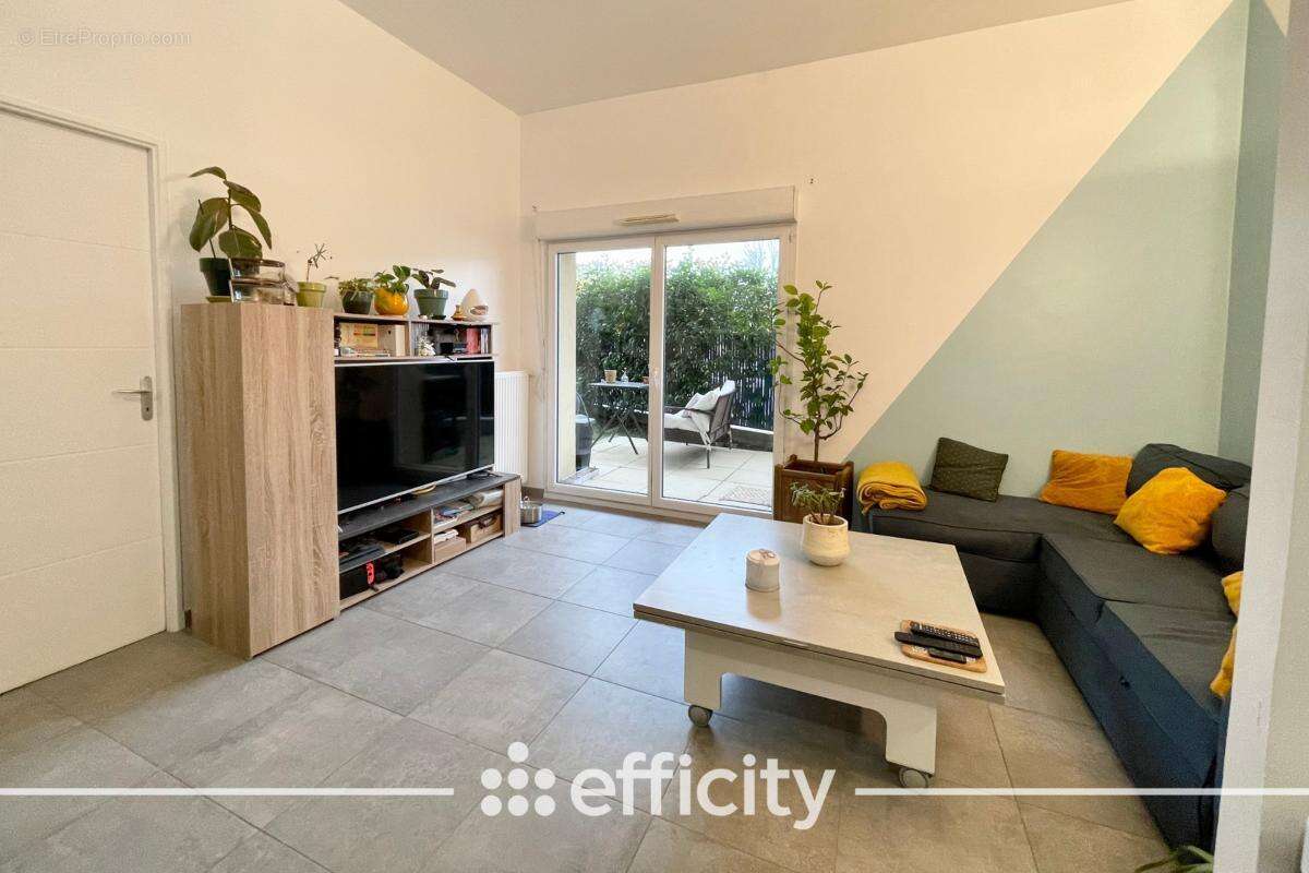 Appartement à DAGNEUX