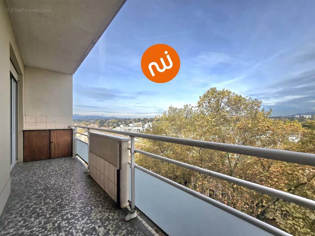 Appartement à TASSIN-LA-DEMI-LUNE