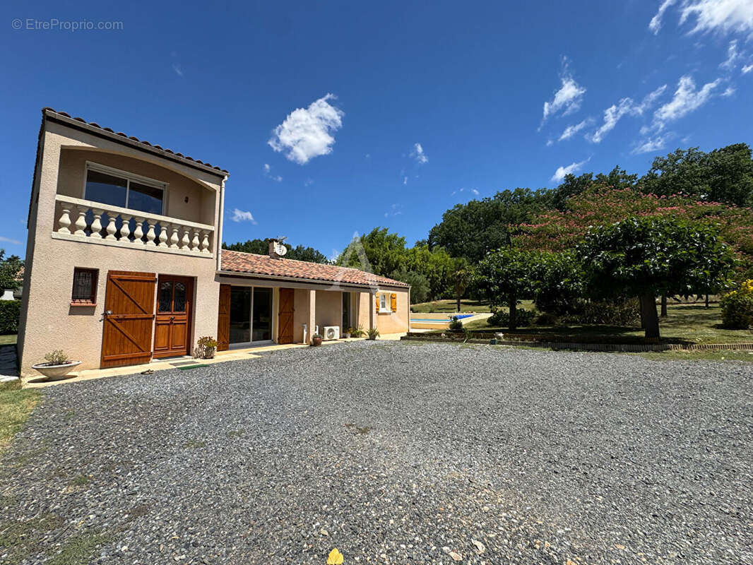 Labessiere-candeil. maison de +/- 131 m² - photo 5