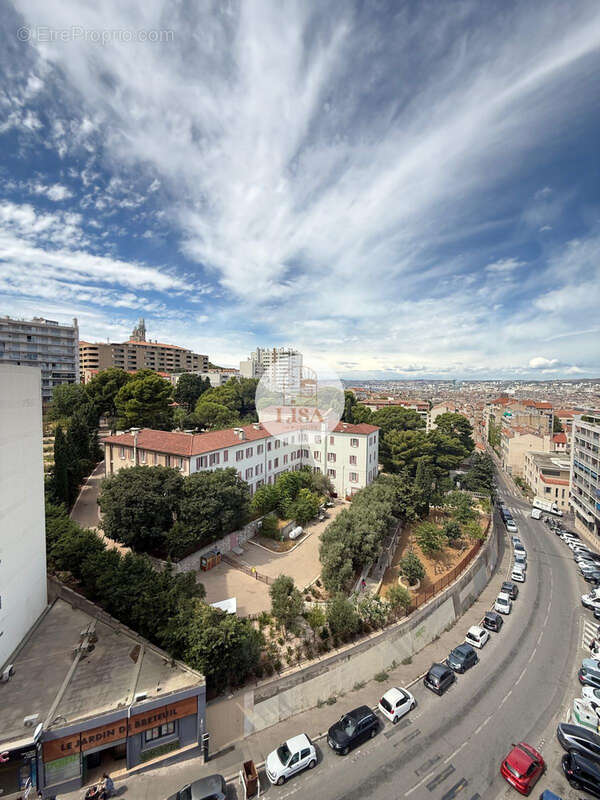 Appartement à MARSEILLE-6E
