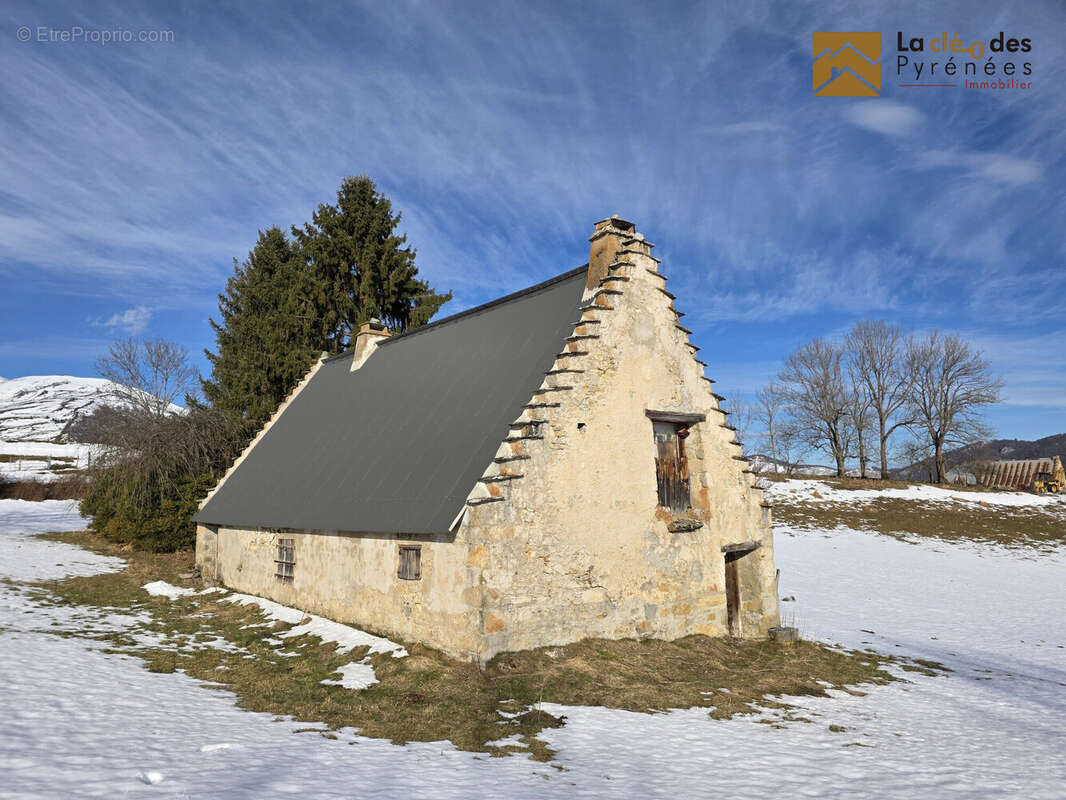 Maison à CAMPAN