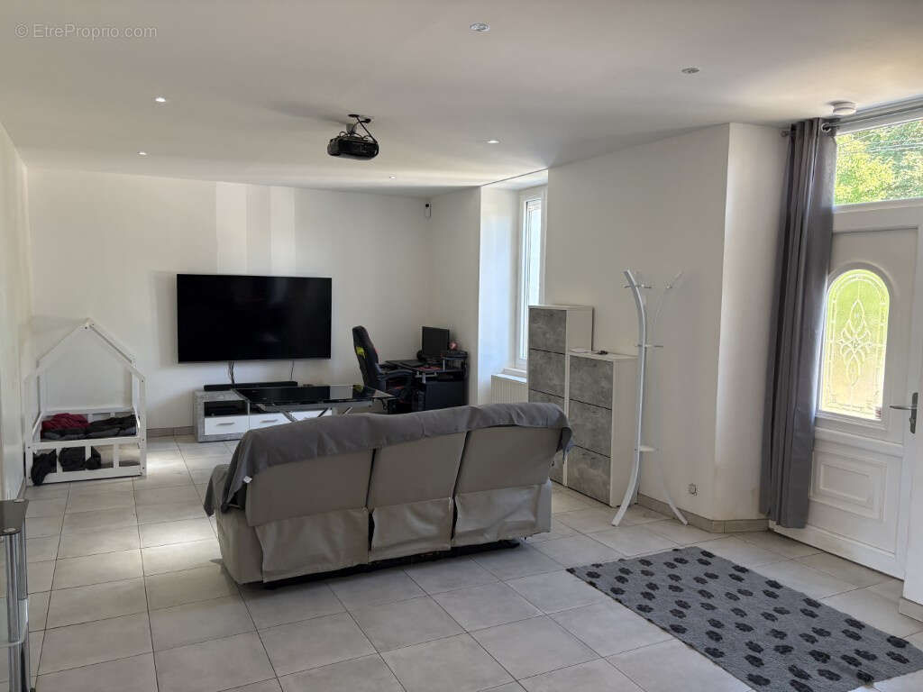 Maison à SAINT-JULIEN-LE-VENDOMOIS