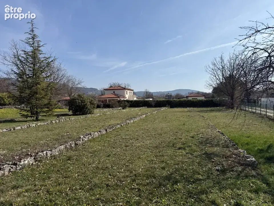 Terrain à SAINT-CEZAIRE-SUR-SIAGNE