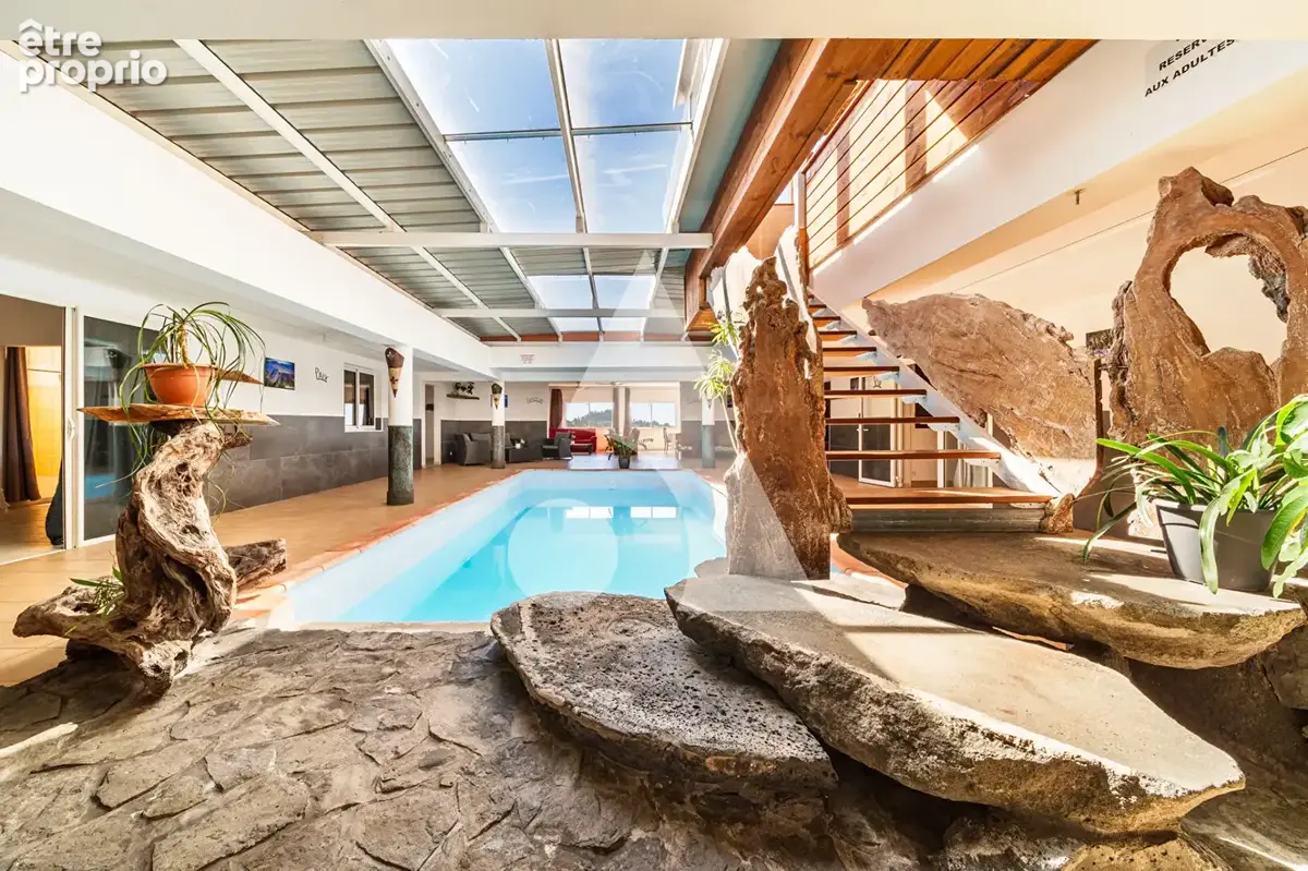 Domaine touristique d'exception avec piscine intérieure à Langevin - photo 10