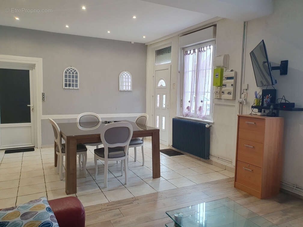 Maison à HALLENCOURT