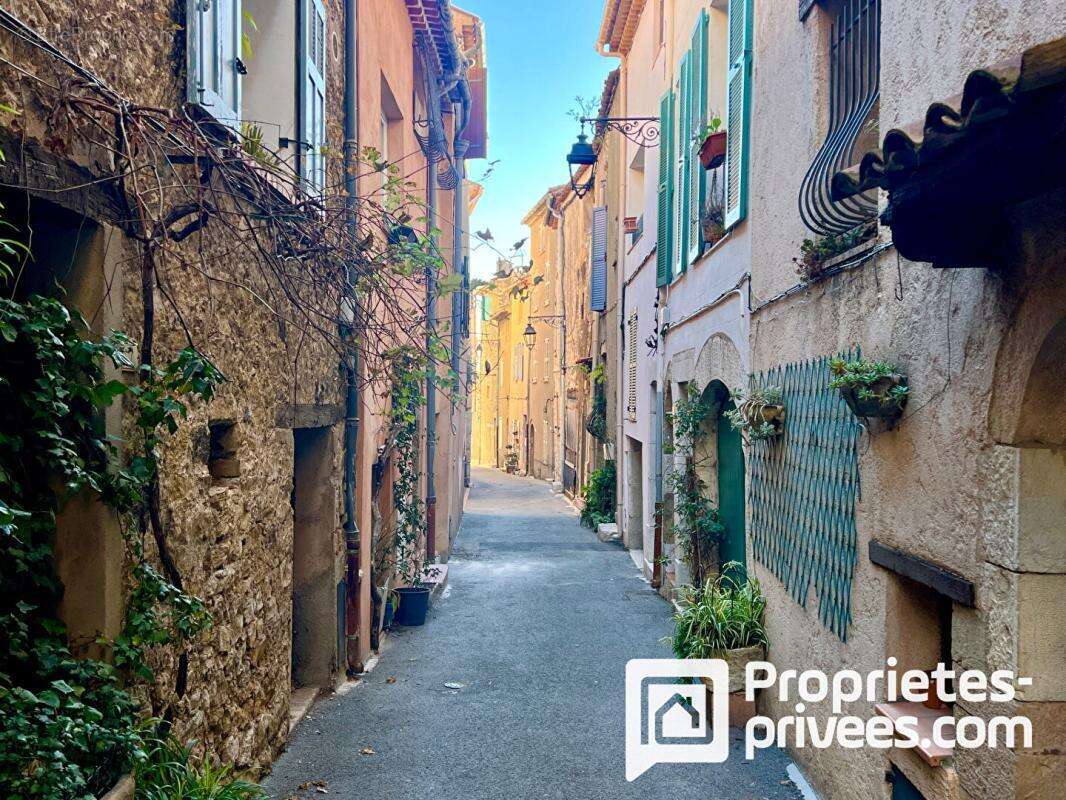 Appartement à MONTAUROUX