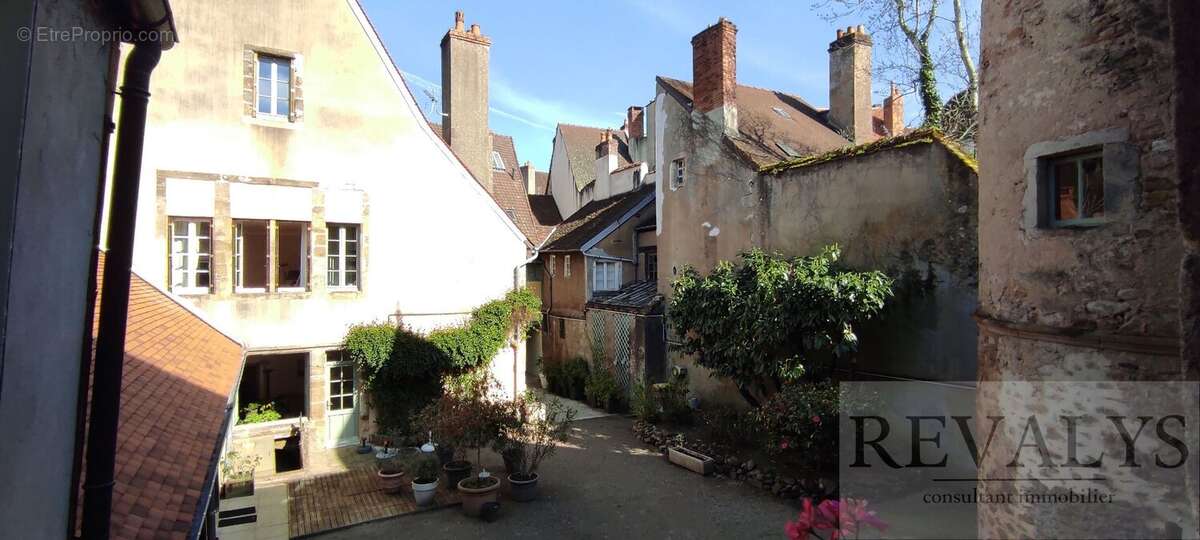 Maison à AUTUN