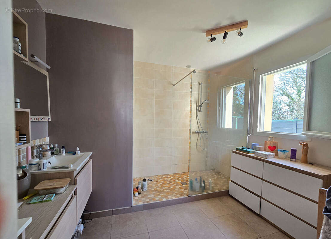 Maison à LES SORINIERES