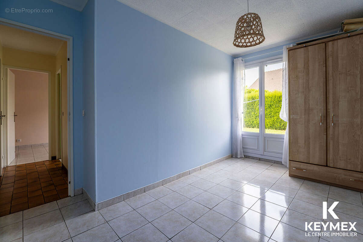 Maison à LE MESNIL-EN-THELLE