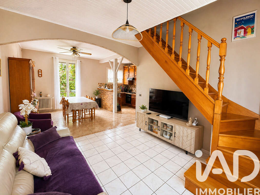 Maison 90 m² à Sainte-Genevieve-Des-Bois  - photo 6