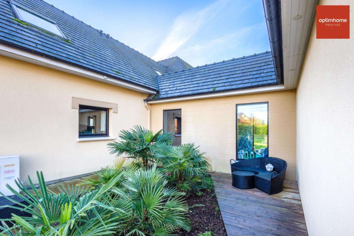Magnifique maison contemporaine de 300 m² avec piscine intérieure et 5 chambres - photo 25
