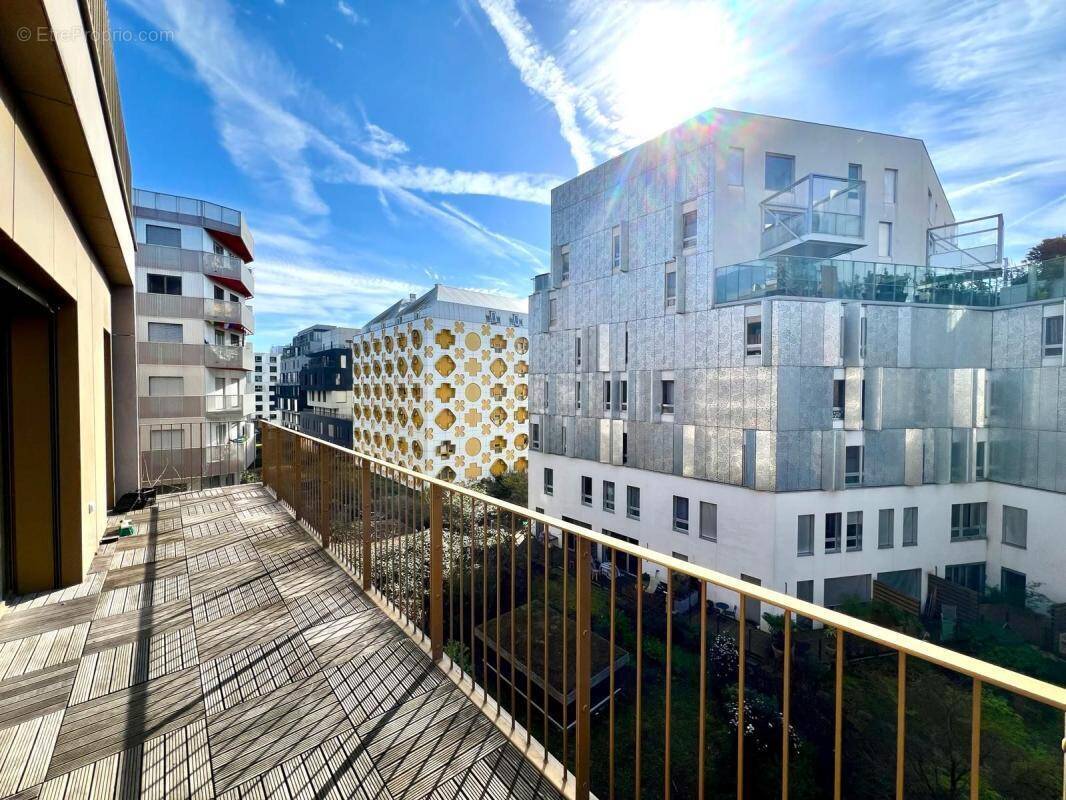 Appartement à PARIS-19E