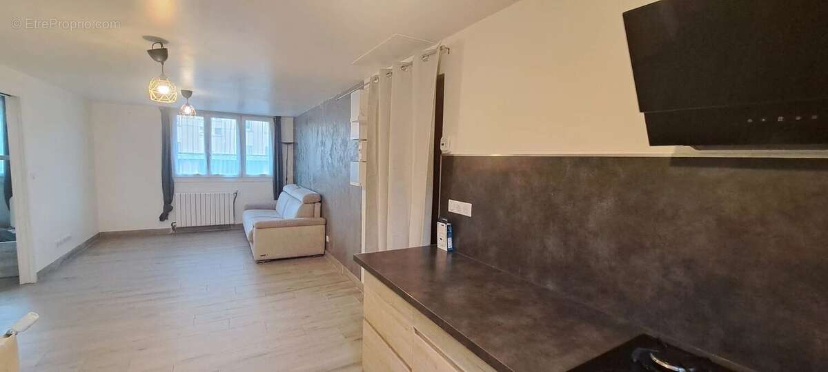 Appartement à LE PONT-DE-CLAIX