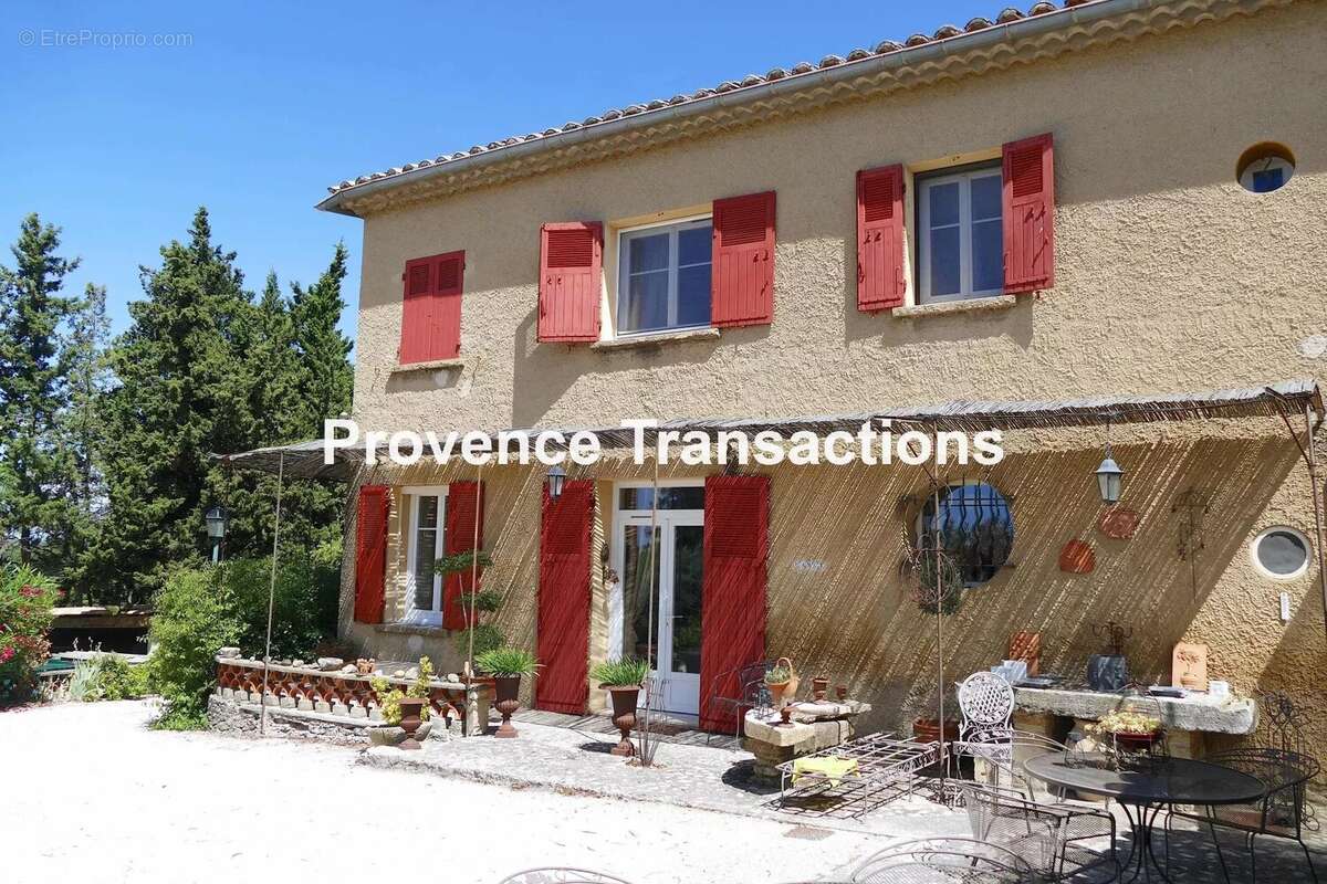 Maison à VACQUEYRAS