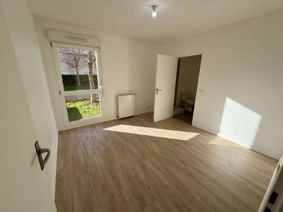 Appartement à AUBERVILLIERS