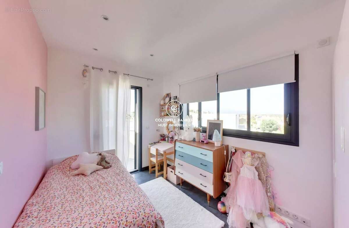 Maison à VILLENEUVE-DE-LA-RAHO