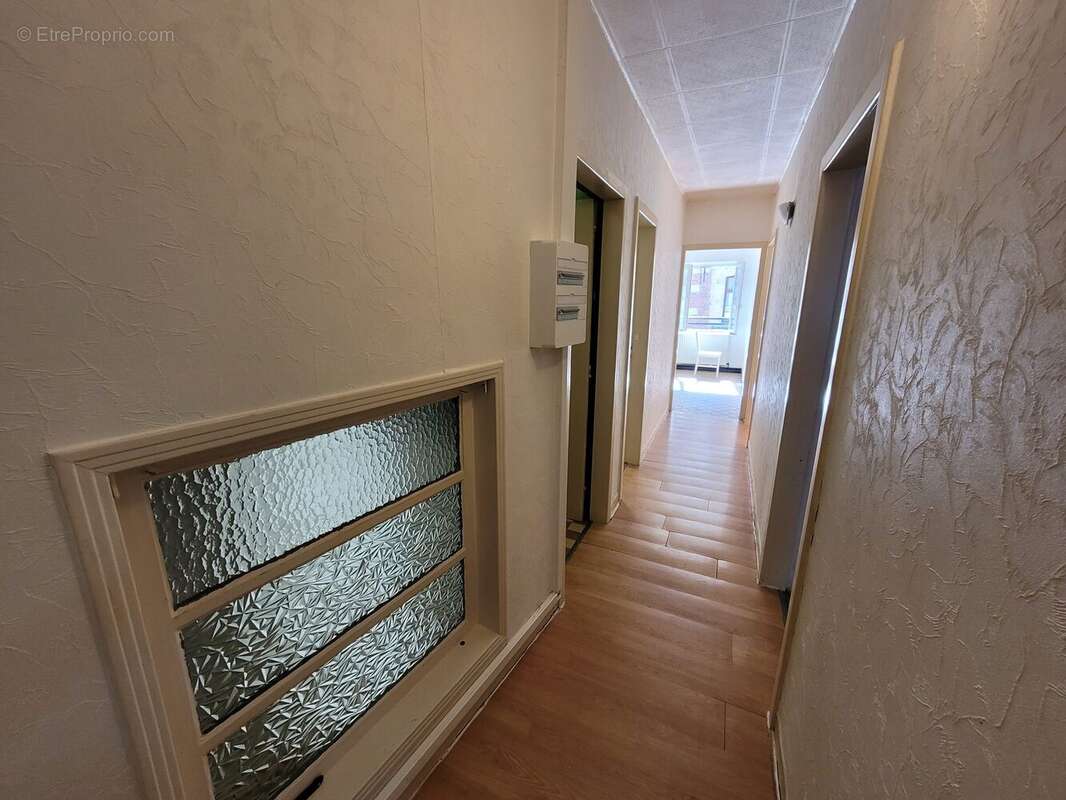 Appartement 63 m² à Avesnes-Sur-Helpe  - photo 8