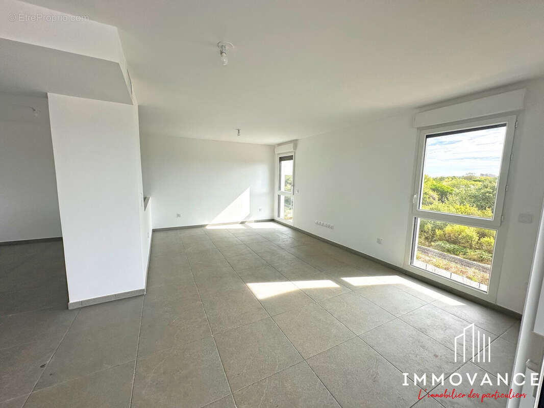 Appartement à LATTES