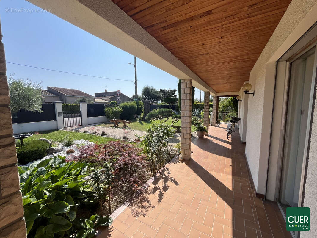 Maison à LA ROCHE-DE-GLUN