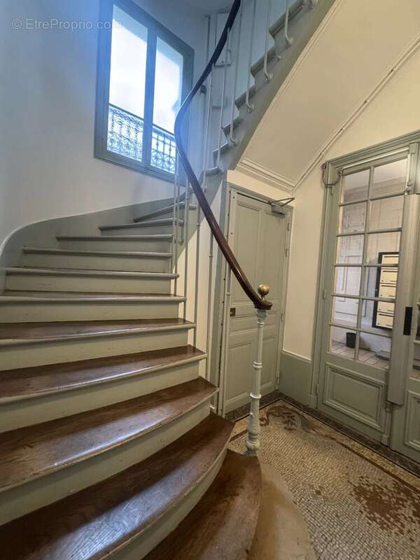 Appartement à PARIS-20E