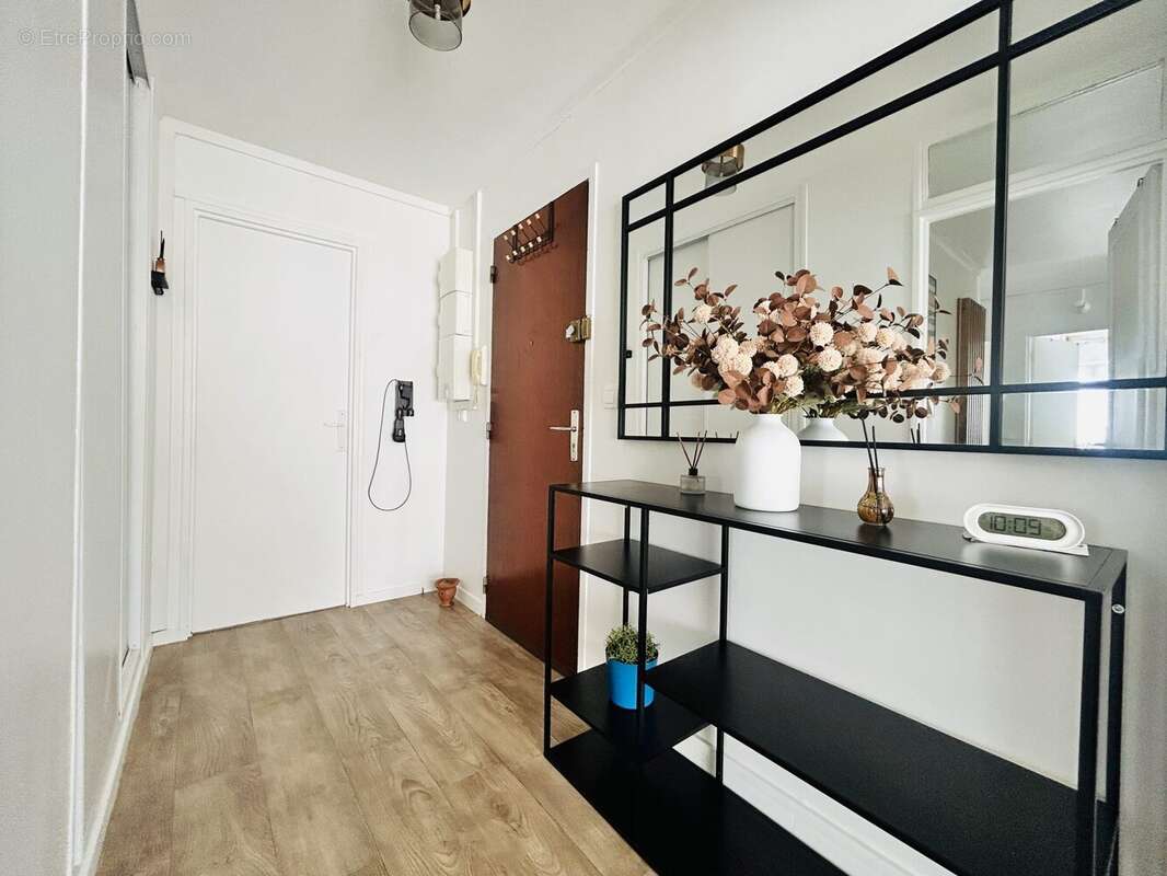 Appartement à SURVILLIERS