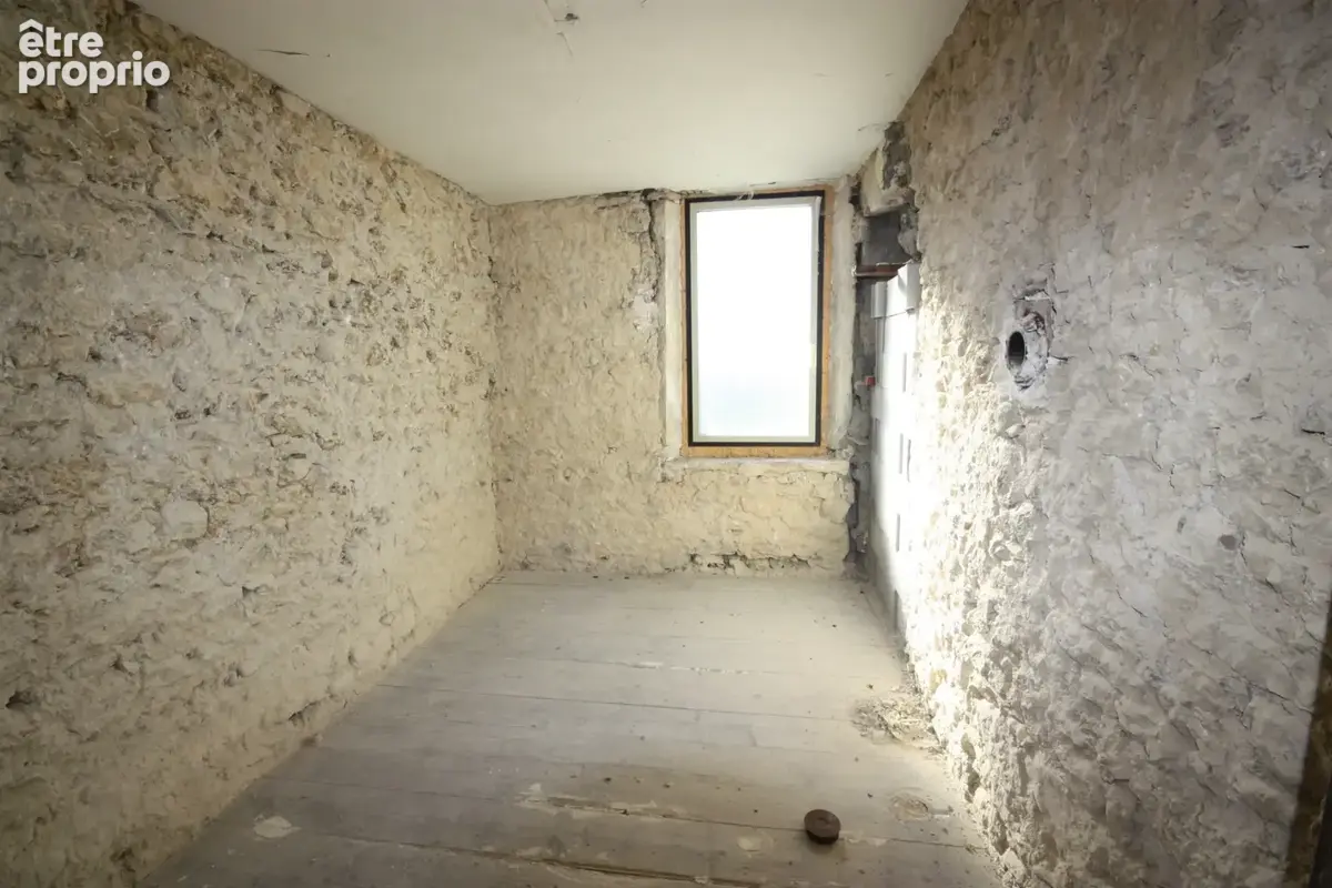 Maison à finir de rénover 7 pièces 280m² sur 4345m² CORMARANCHE EN BUGEY (01) - photo 13