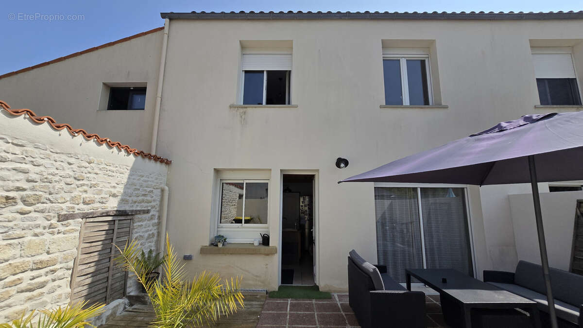 Maison à LA JARRIE