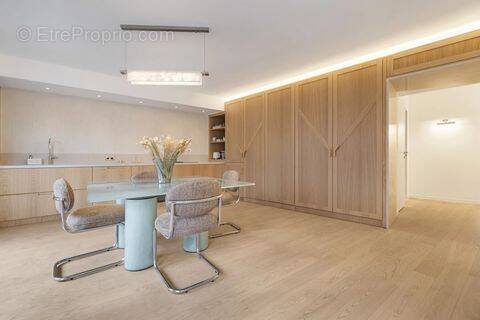 Appartement à PARIS-6E