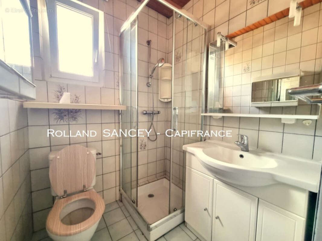 À VENDRE – Maison familiale T5 avec plus de 3 000 m² de terrain  FROTEY LES LURE (70) - photo 8