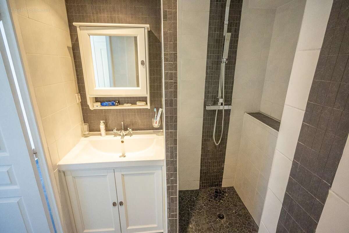 Appartement à THEOULE-SUR-MER