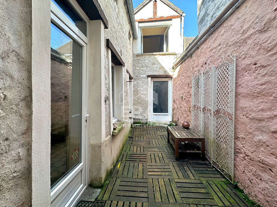 Maison à NEMOURS