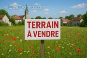 Terrain à BRIOUX-SUR-BOUTONNE