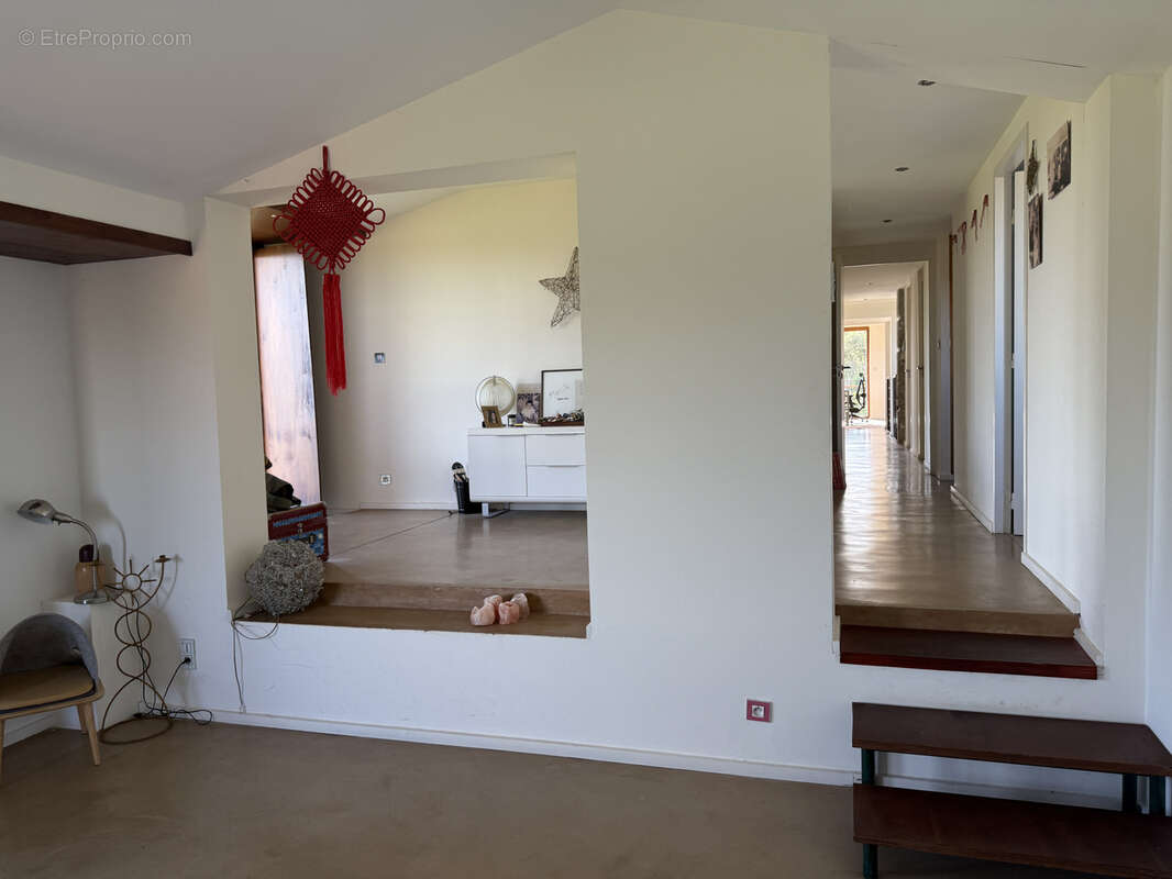 Maison à COUFFOULENS