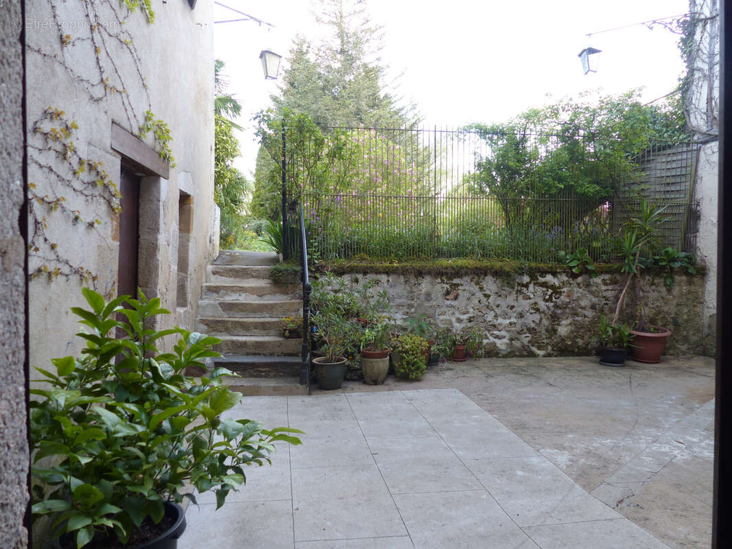 Maison à BELLAC
