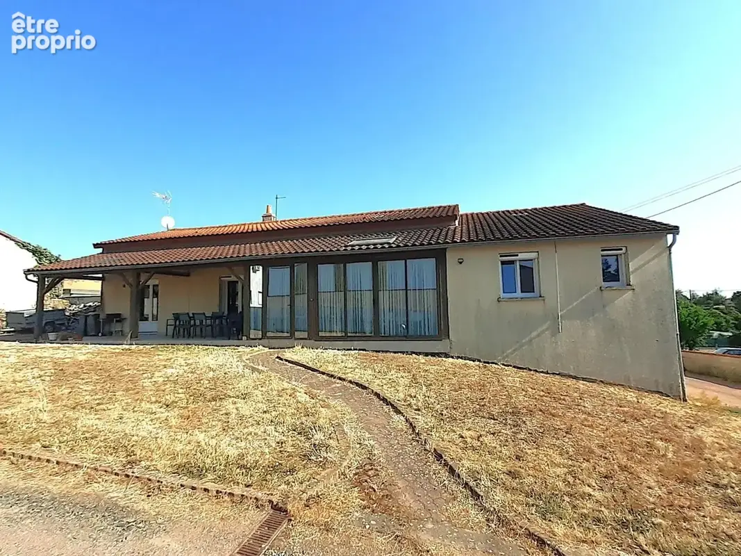   - Maison à MISSE