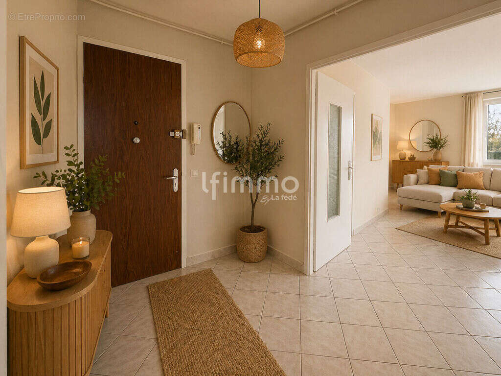 Appartement à PIERRE-BENITE