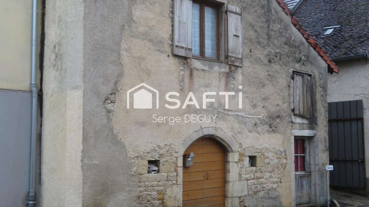 Appartement 330 m² à Lavigny  - photo 7
