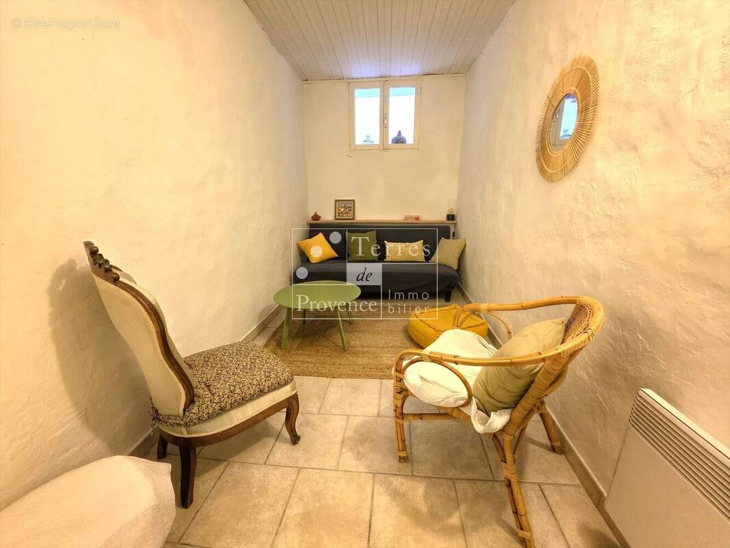 Charmante maison de village à Aups, 71 m², 2 chambres - photo 3