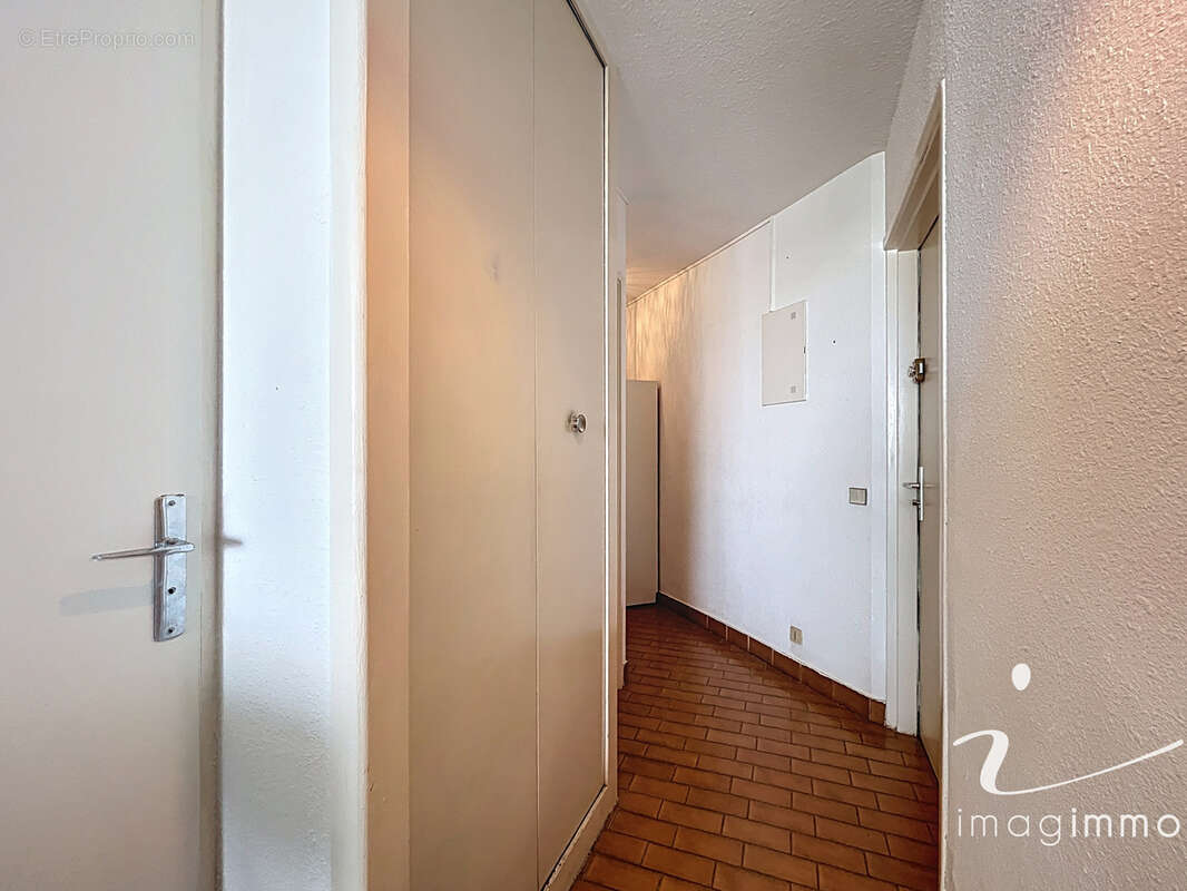 Appartement à MAUGUIO