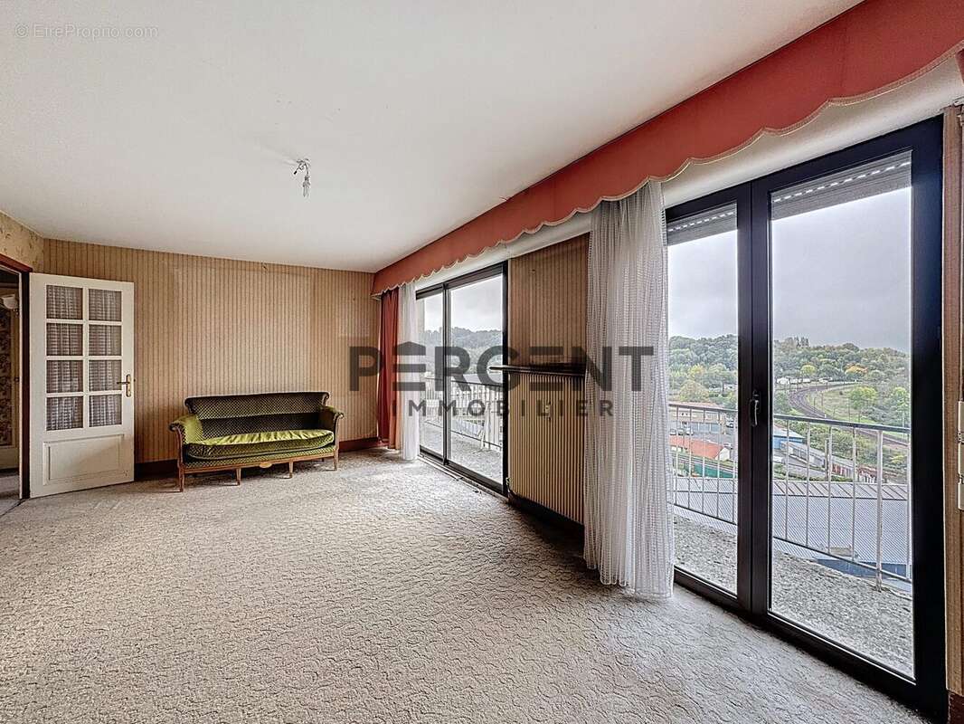 Appartement à CHARLEVILLE-MEZIERES