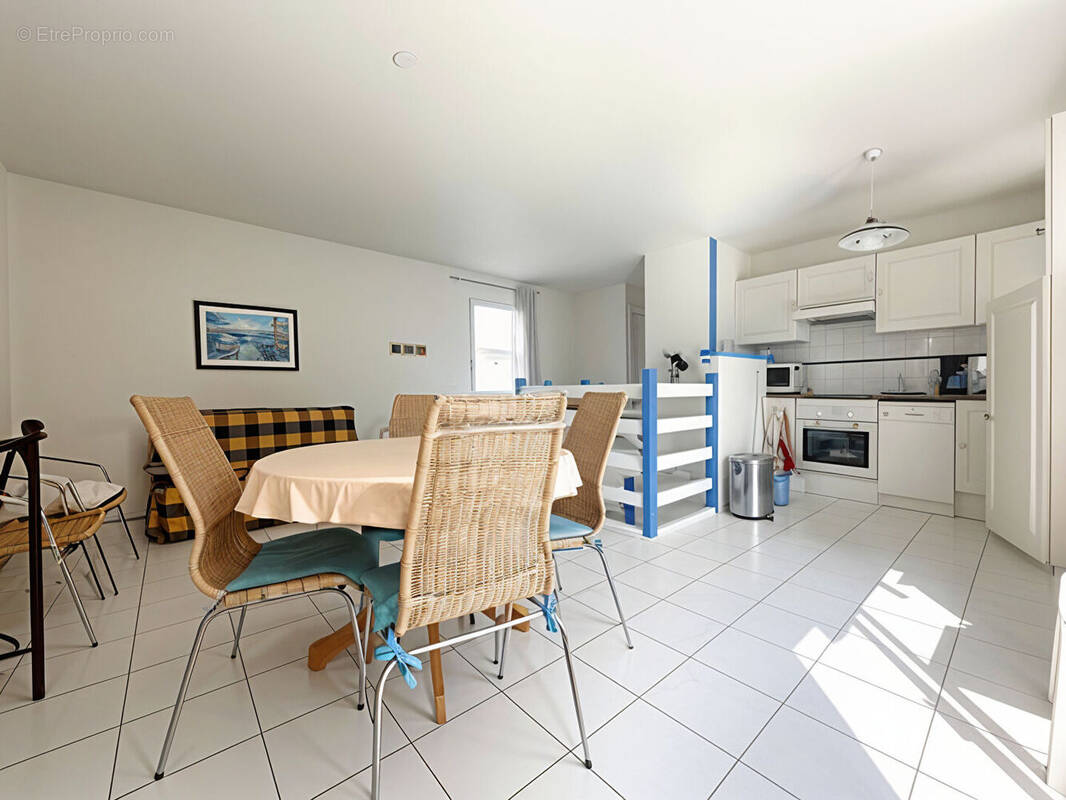 Maison à VAUX-SUR-MER